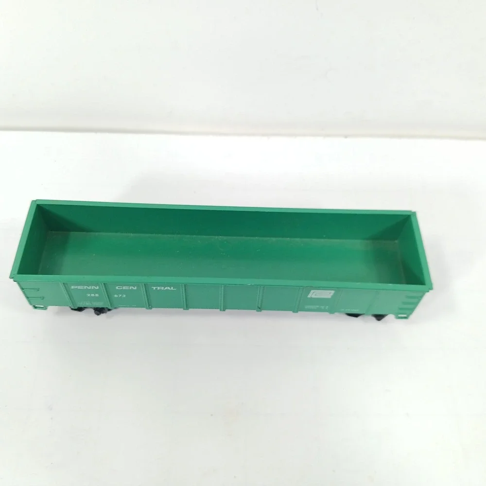 Penn Central Gondola Green 40ft Model Train Car 288 673 FB 101 A